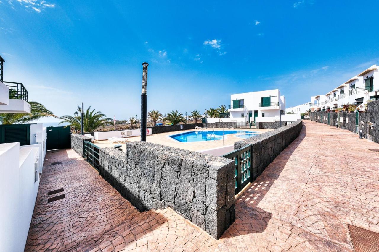 Casa Costa Esmeralda-Shared Pool Costa Teguise Exterior photo